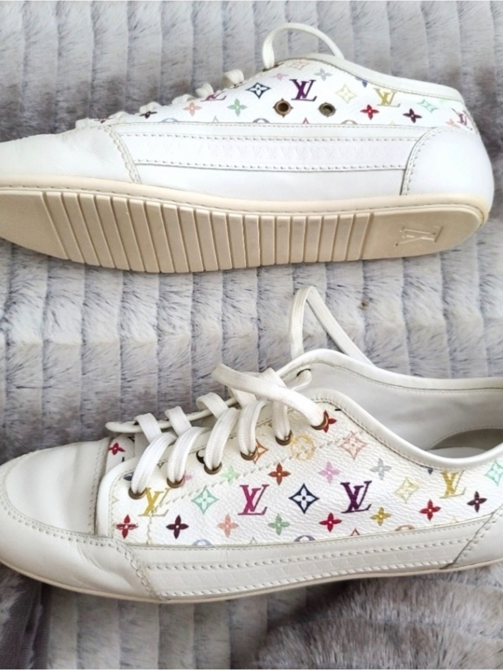 LOUIS VUITTON LV multicolor monogram womens size 7 rare vintage